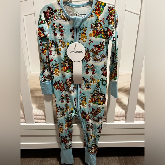 Showstoppers Mickey Mouse Christmas zippy 18-24 - Picture 1 of 3